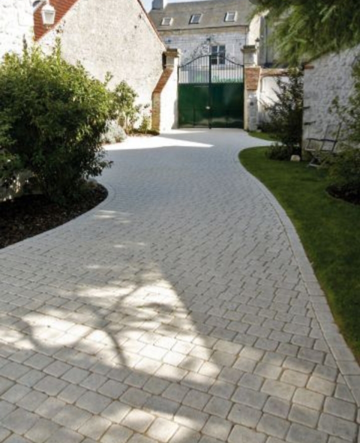 Allée carrossable pavée